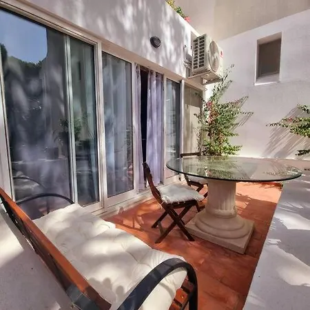 Apartment Acacias 841 A